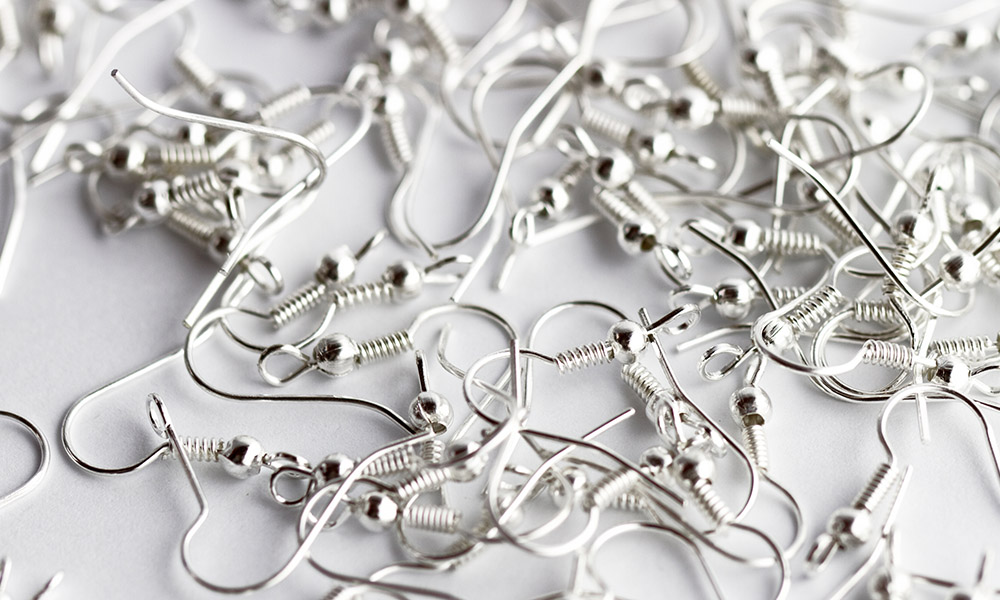 Non cyanide bright silver plating process for decorative applications