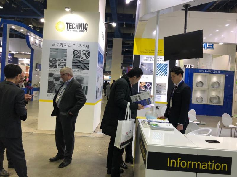 Visitors to the Technic Korea booth