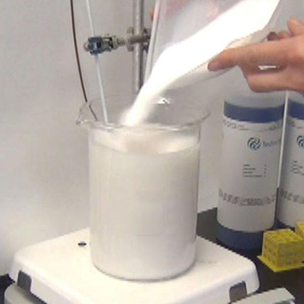 The Eco Reclaim Agent is then added to a saturated Techni Print solution